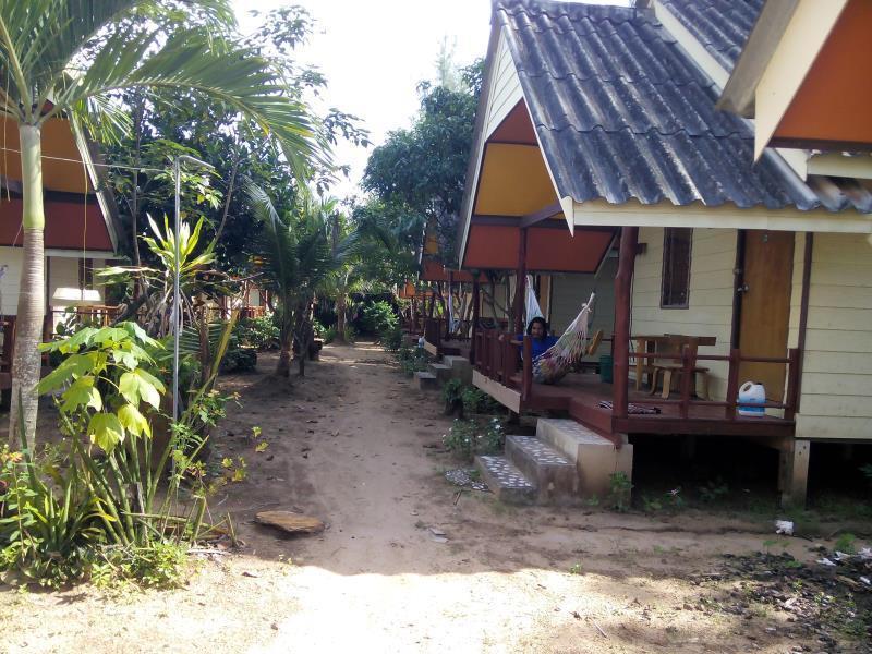 Chill Chill Long Beach Hostel Ko Lanta Eksteriør bilde